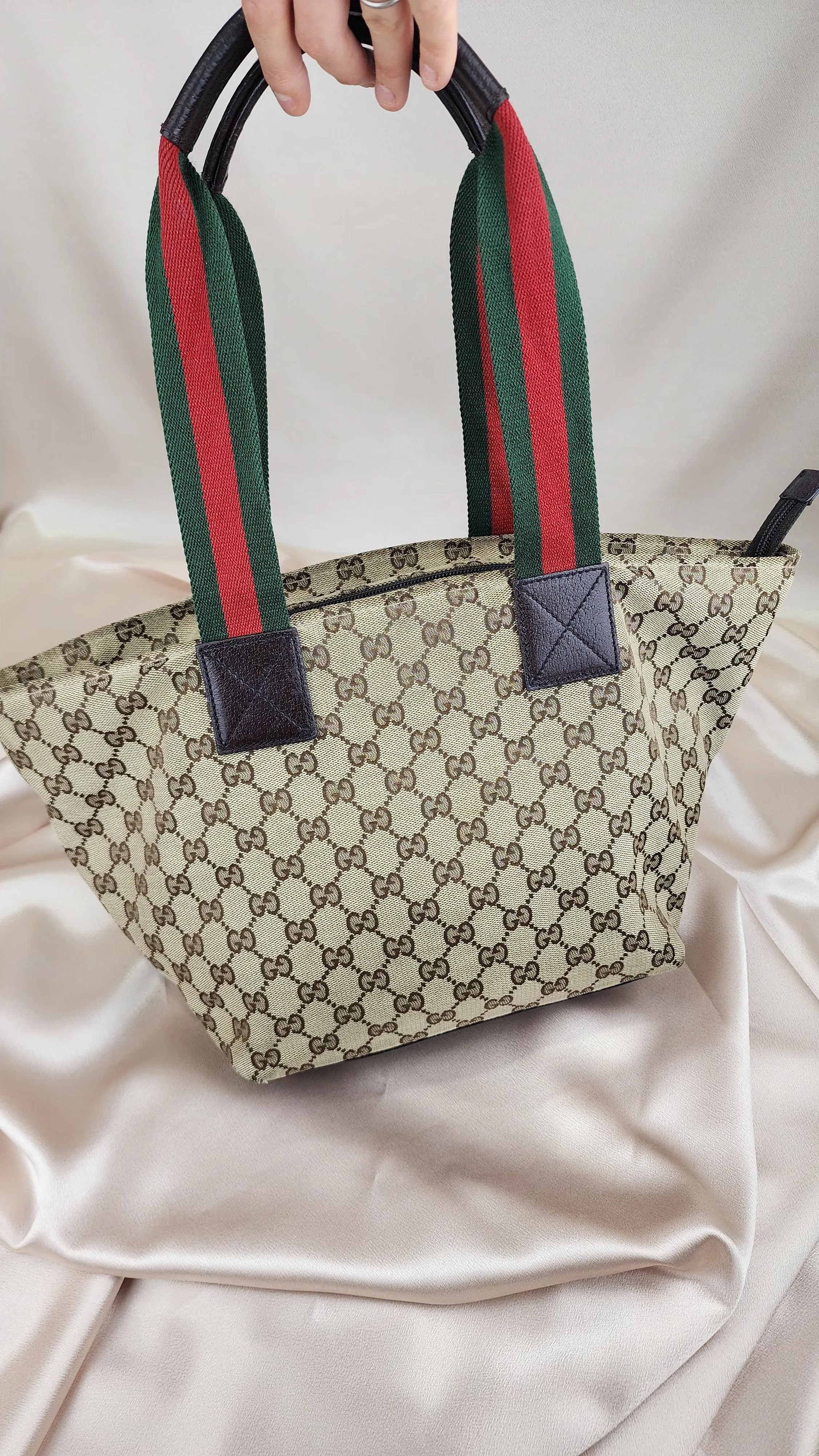 Gucci Supreme Sherry Line Tote